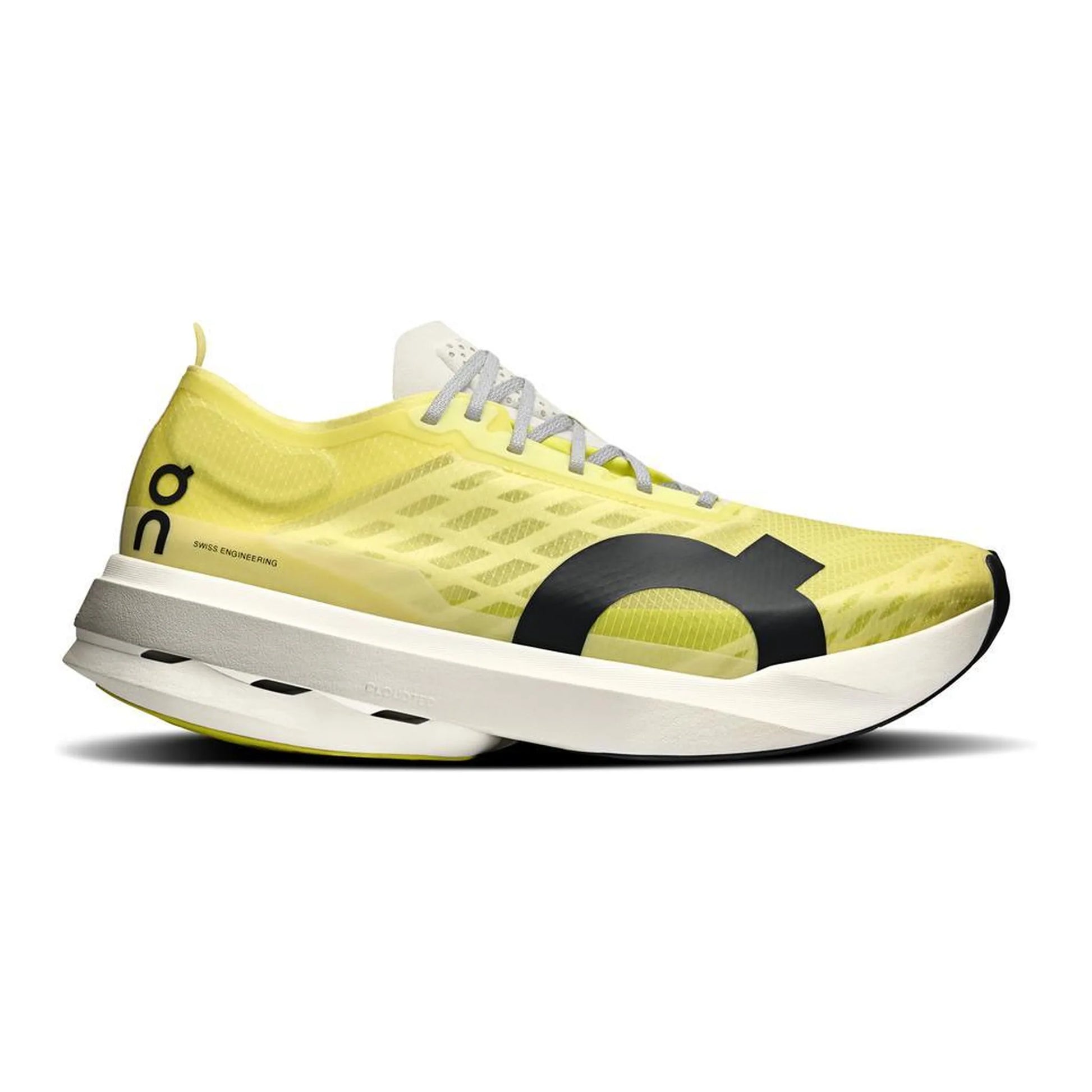 ON Cloudboom Strike Herren